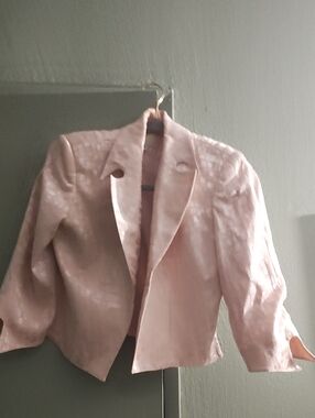 Alberto Makali Blush Pink Cropped Blazer